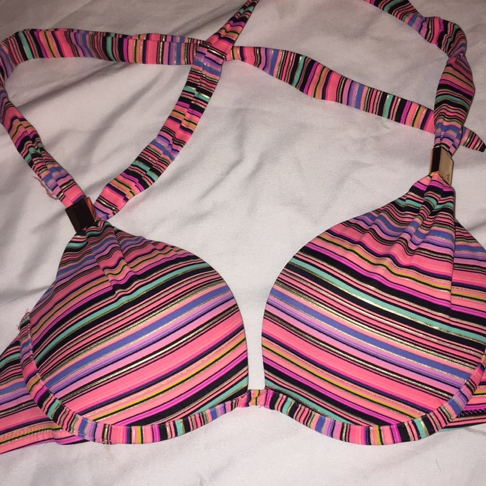 Victoria’s Secret Bikini Top 32B